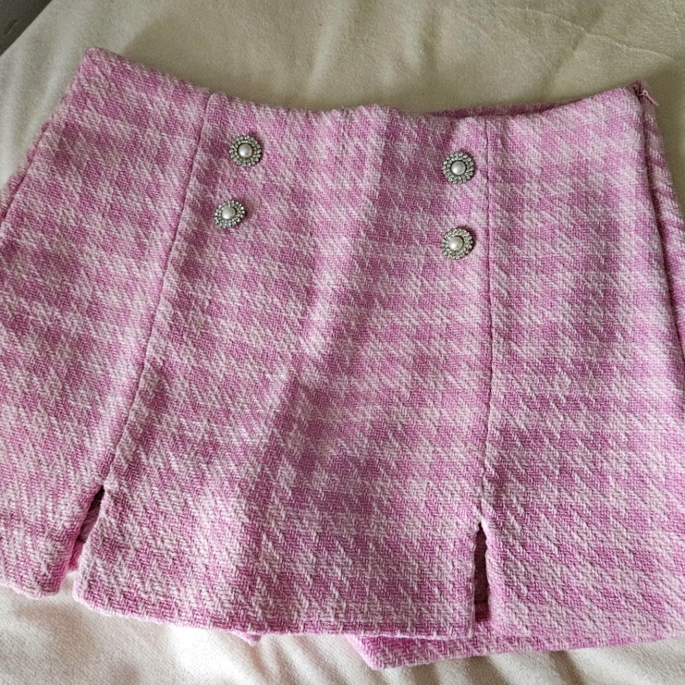 Zara pink skort with button details